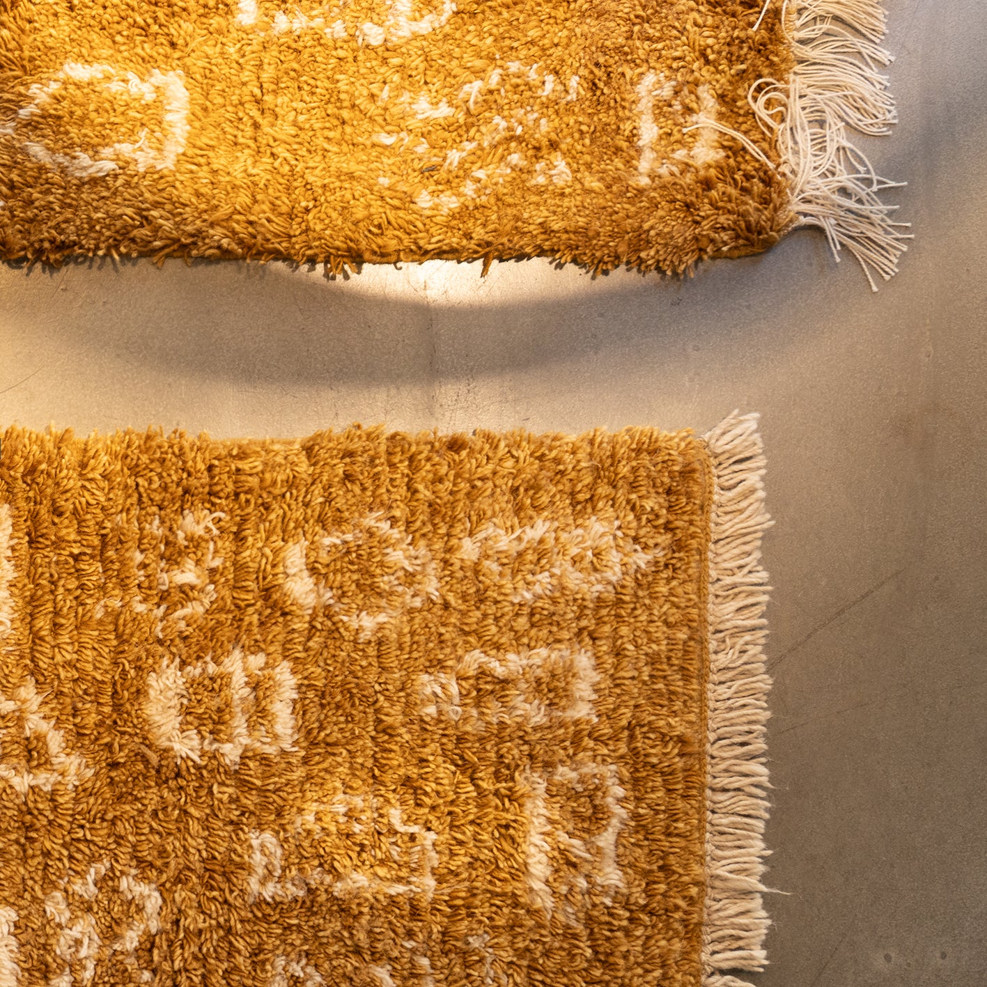 Meyhane Kilim, Hardal